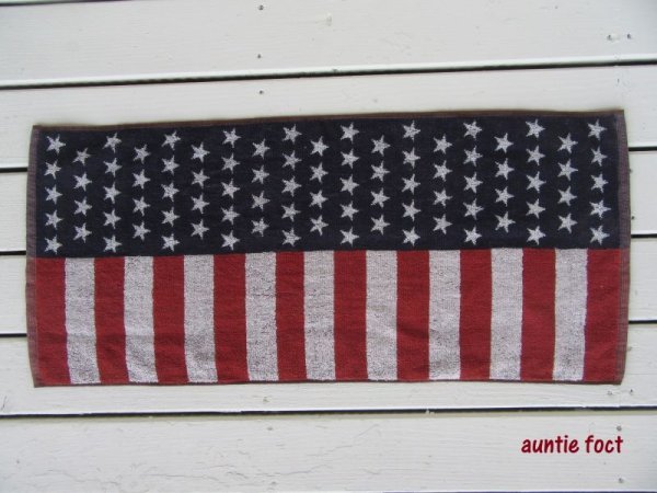 画像1: アメリカン フェイスタオル レッド色 （星条旗柄）(約)W780×H340