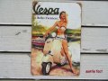 【メタルブリキサインプレート看板】Vespa&Vacances (約)W200×H300 